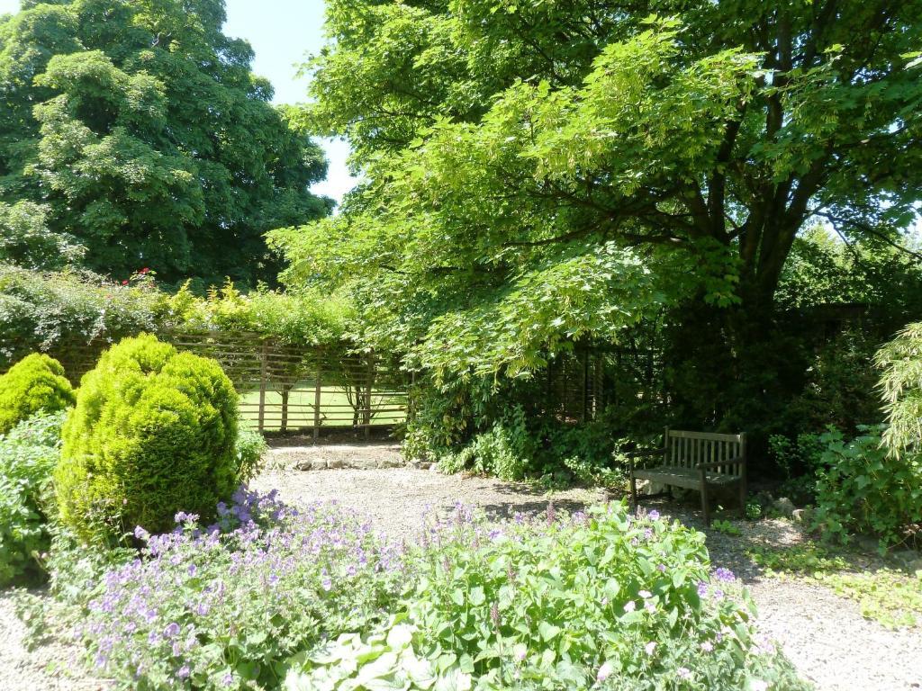 Newton House Hotel Alstonfield エクステリア 写真